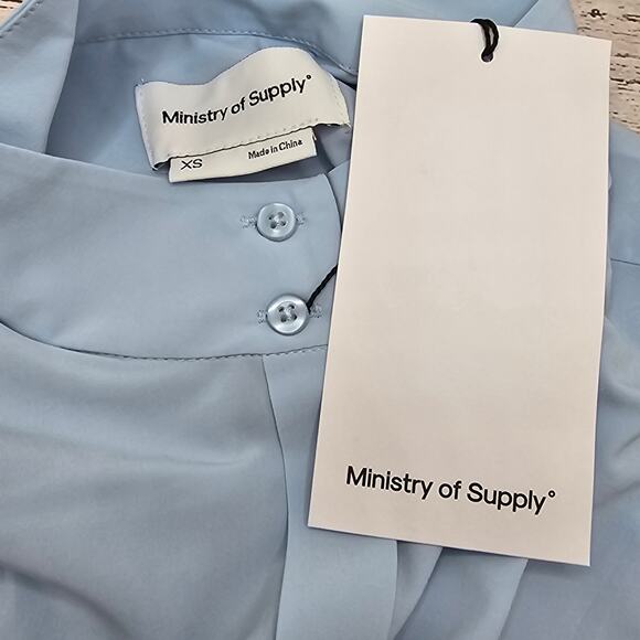 Ministry of Supply Womans size XS Juno Mock Neck Tank Top Draped Back Blue NEW - Picture 6 of 8